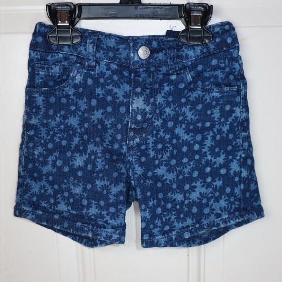 Like New Girls LEVI'S Shorty Shorts Blue Pink Denim SIZE 6X Regular - Picture 1 of 4